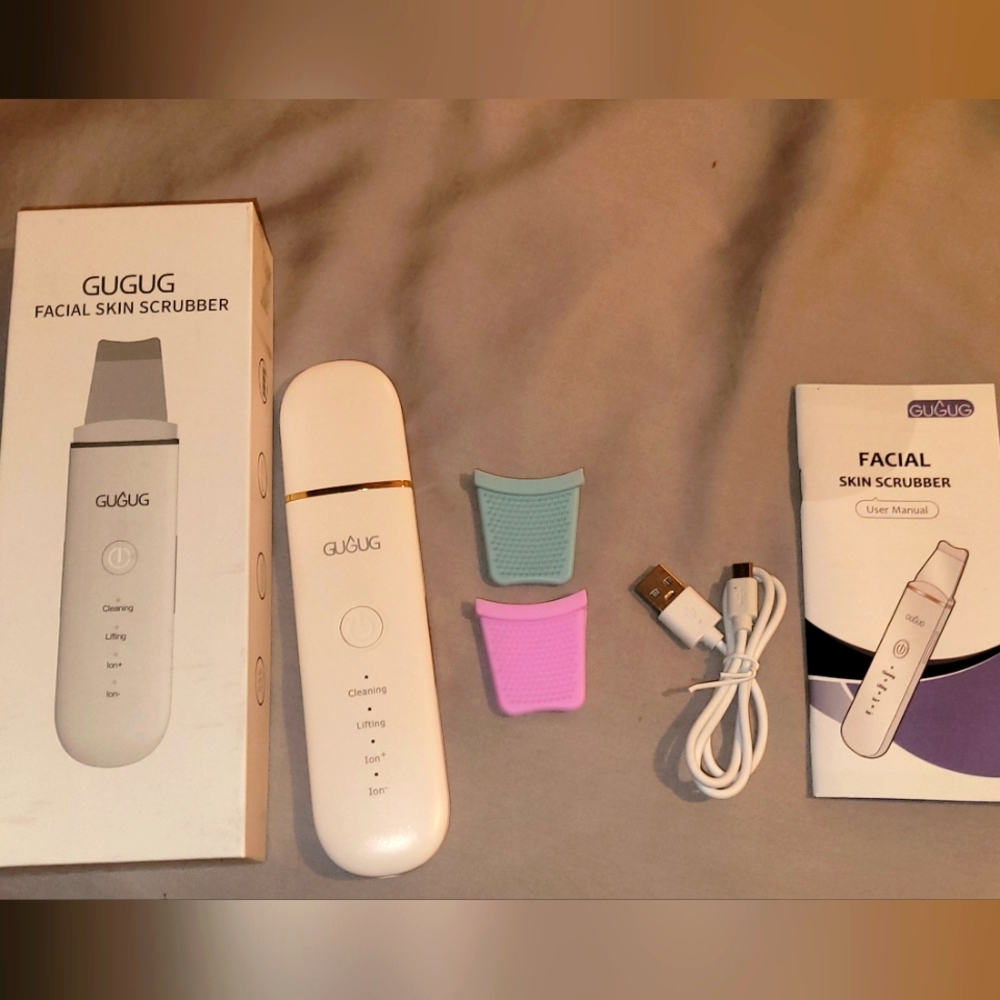 GUGUG Facial Skin Scrubber